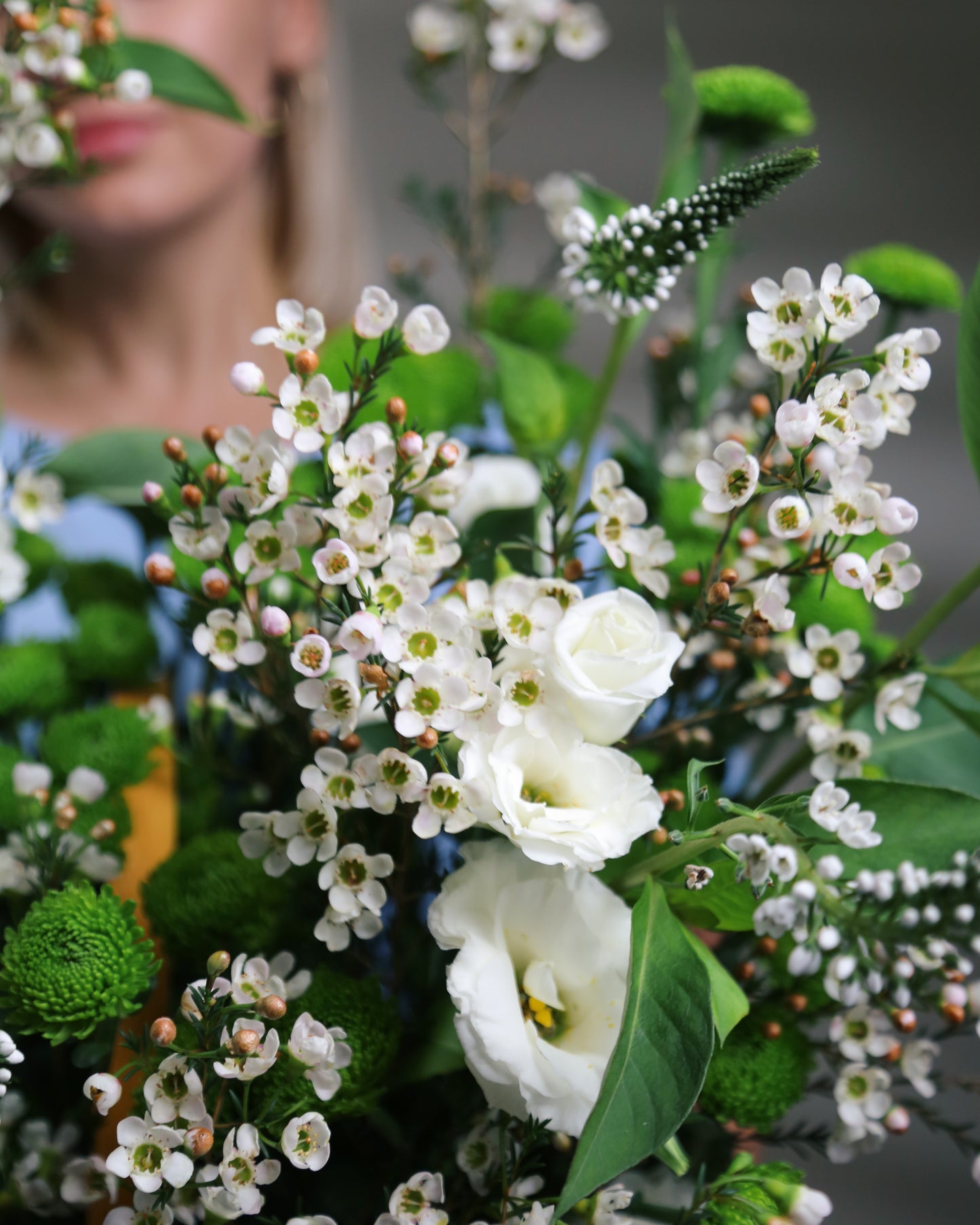 Flower basket "Green light"