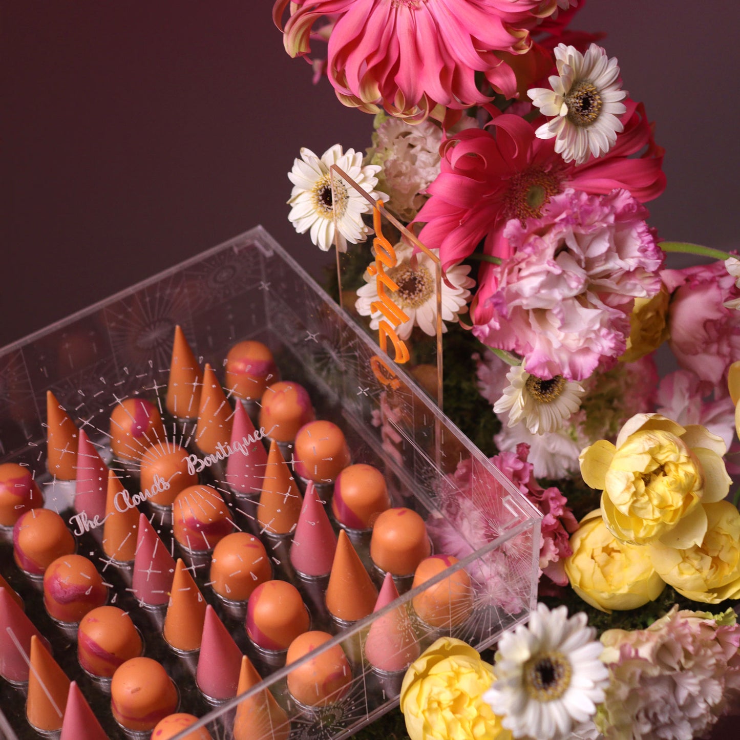 Lux tray with chocolate