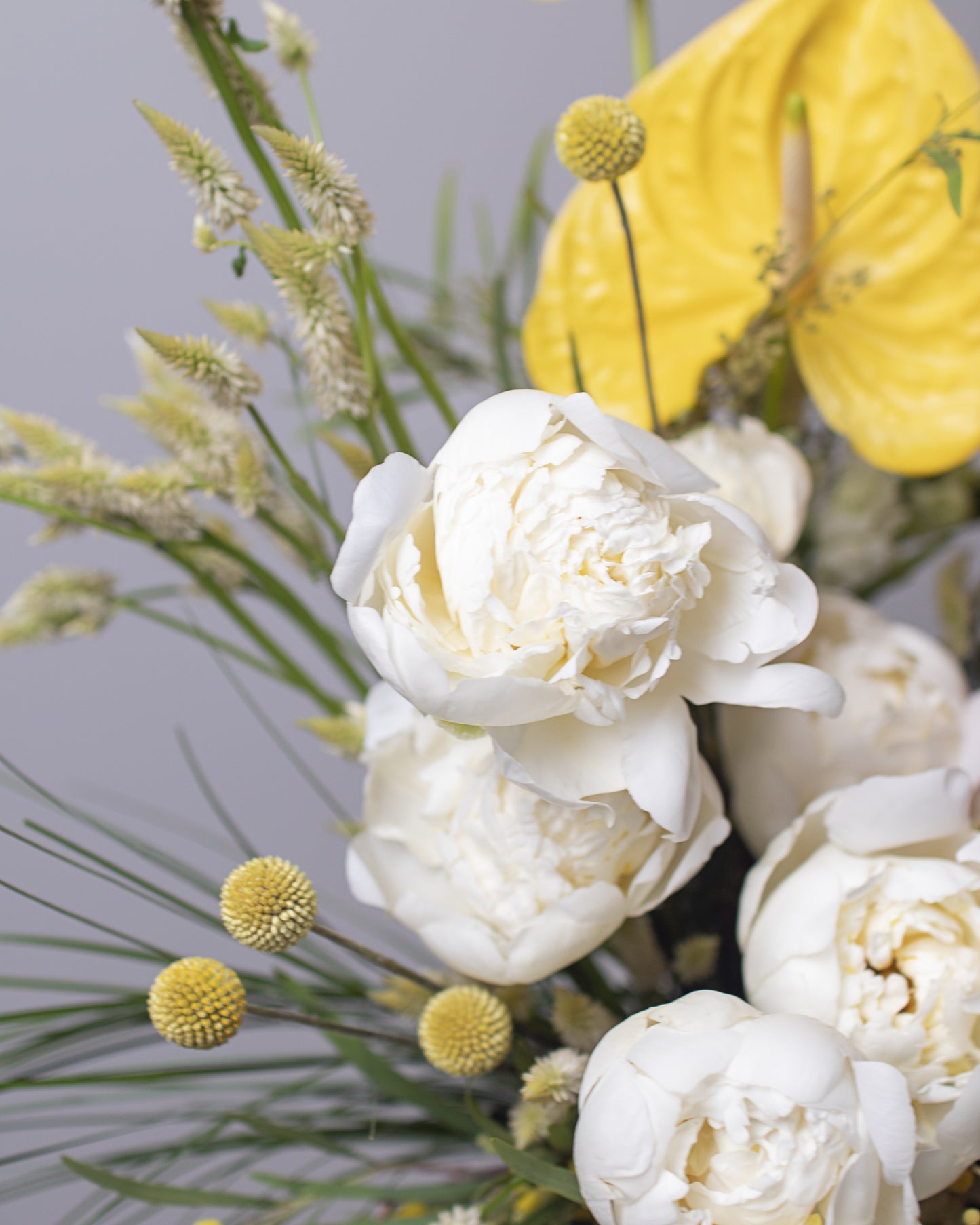 Arrangement "Yellow bird"