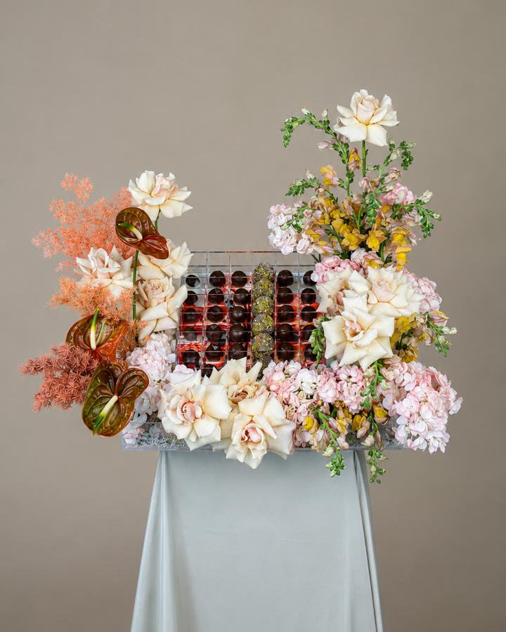 Gift  "Floral Chocolate Charm"