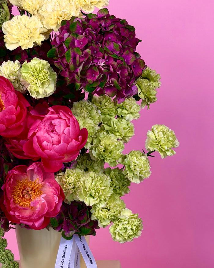 Arrangement "Cheerful Moment"