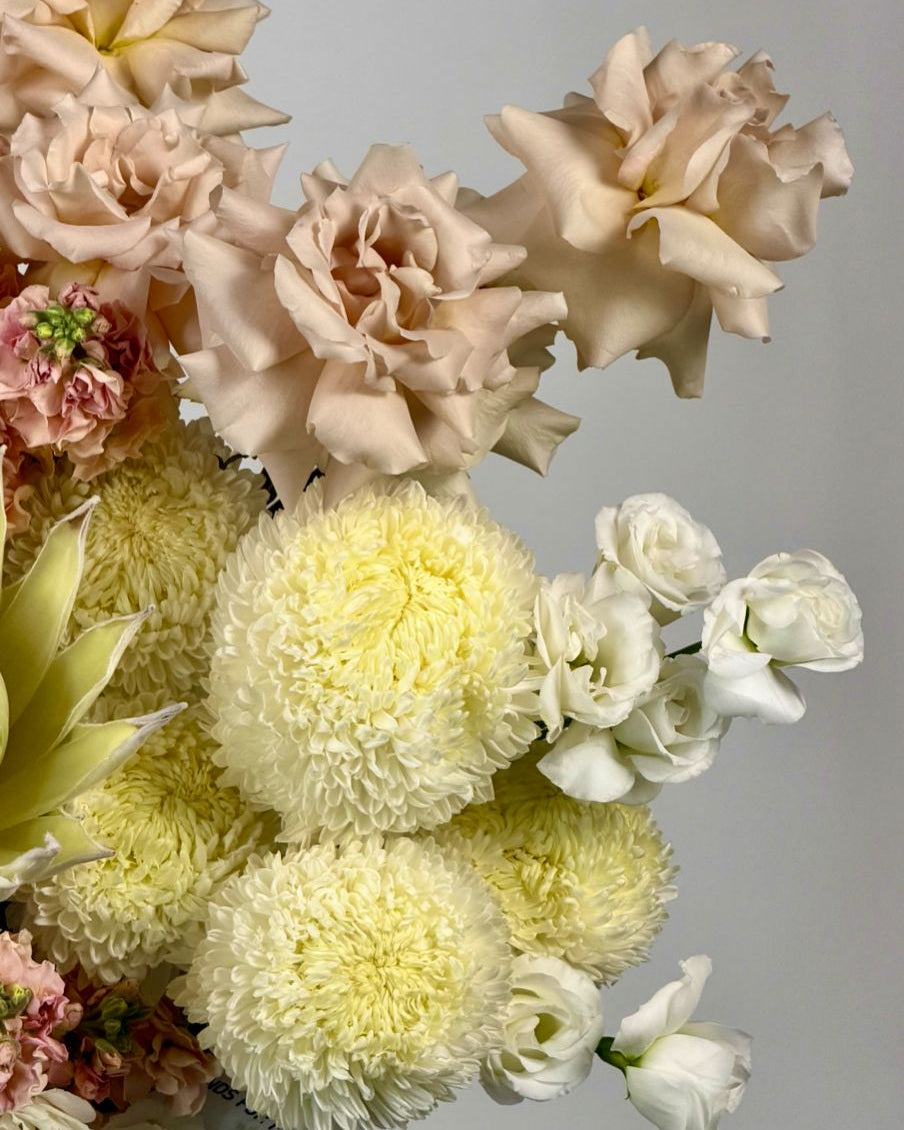 Arrangement "Blush Harmony"