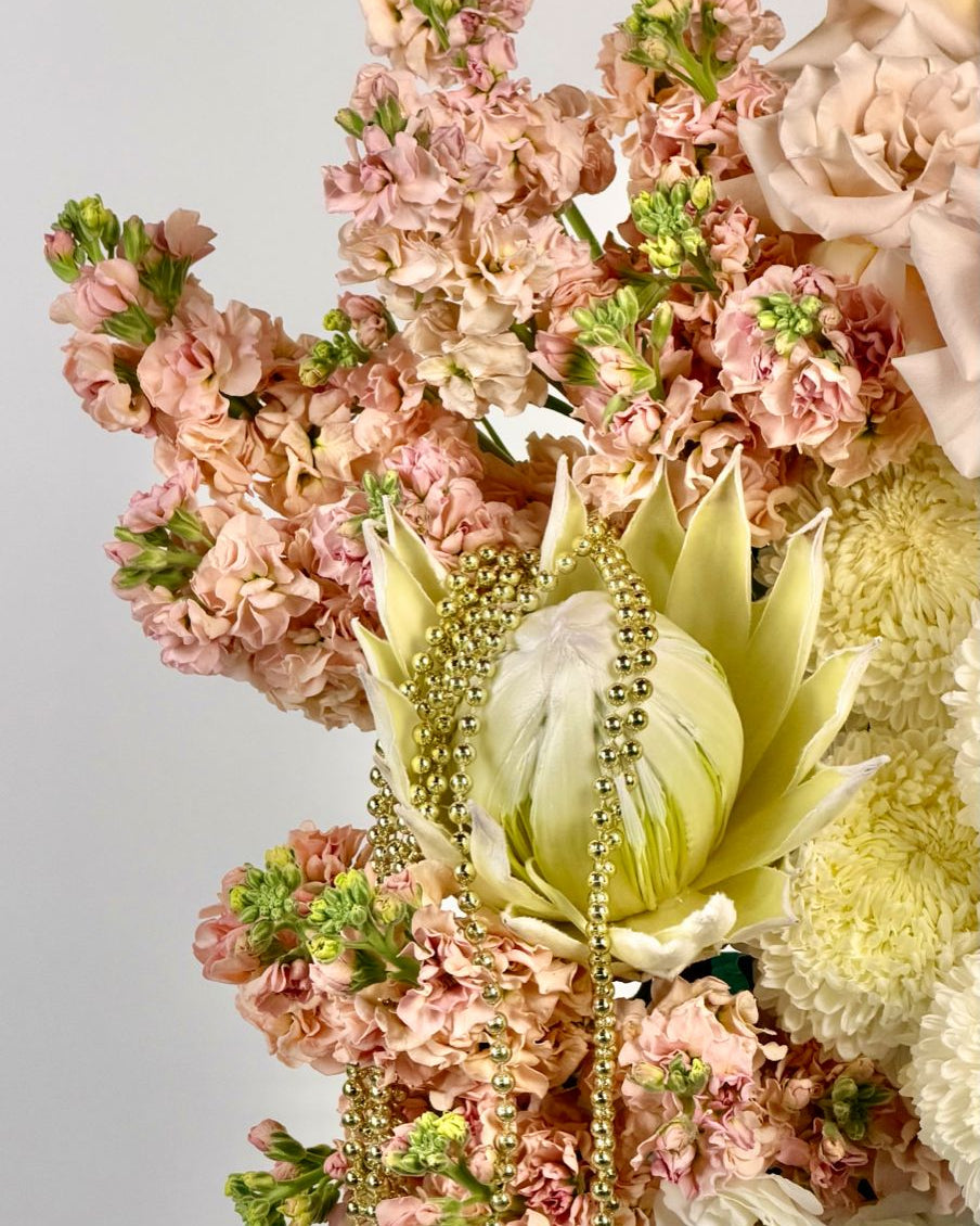 Arrangement "Blush Harmony"