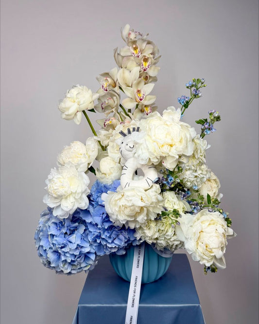 Arrangement "Ivory & Azure Dream"
