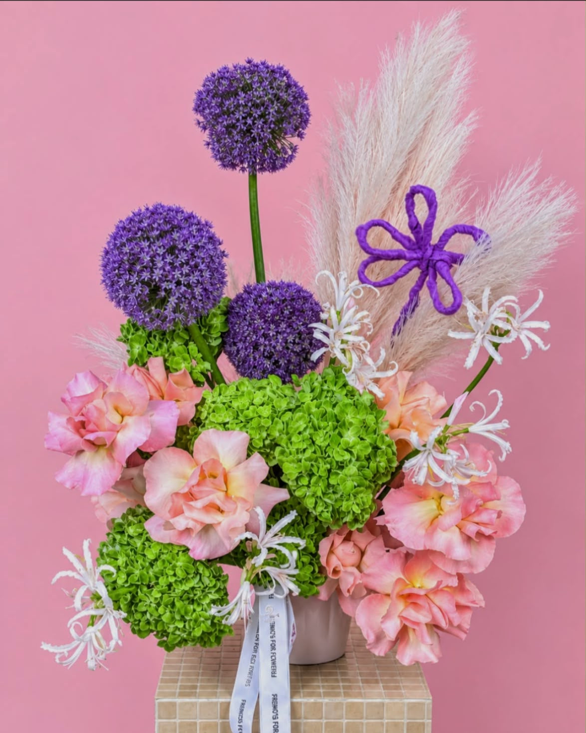 Arrangement "Blush & Bloom"