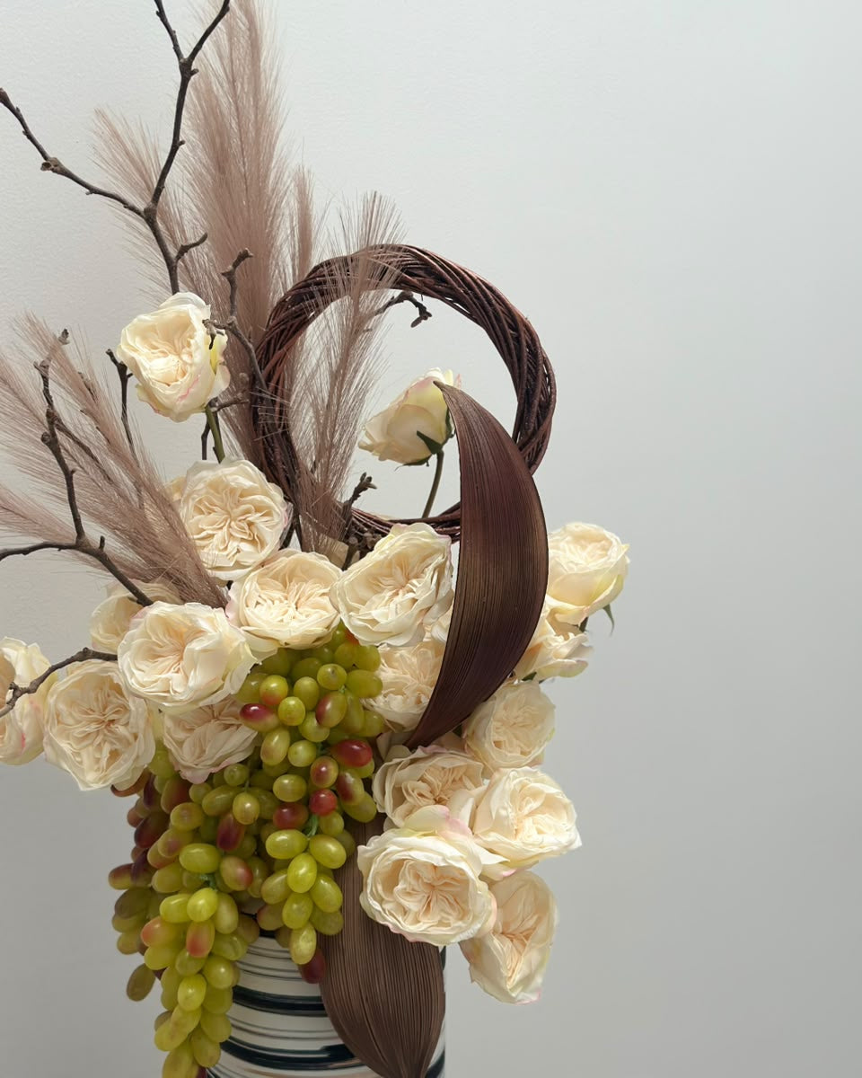 Arrangement "Elysian Harvest"