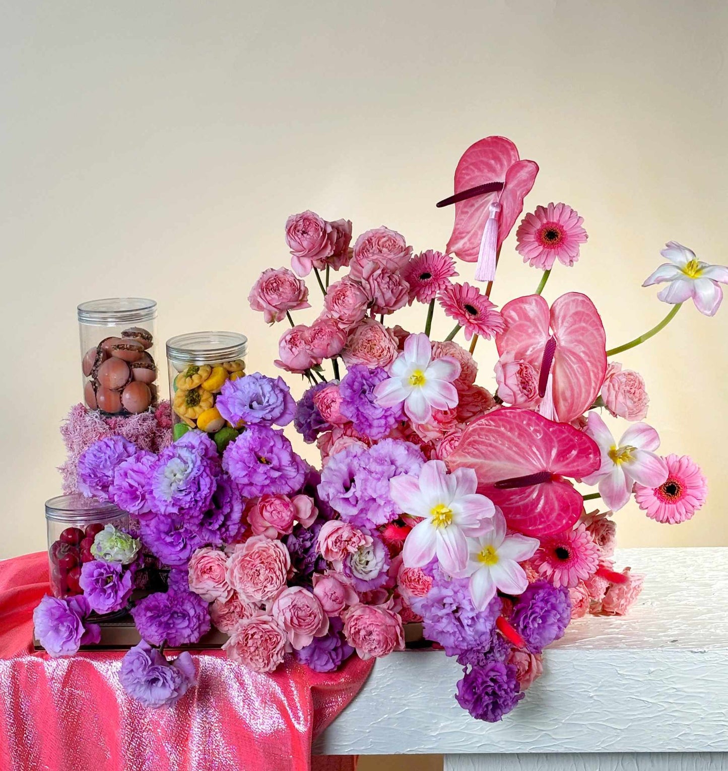 Gift tray "Blooming garden"