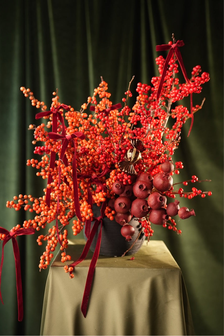 Arrangement “ Pomegranate beats”