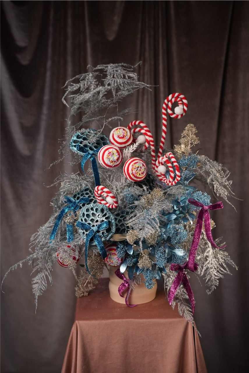 Arrangement “ Frosted Candyland “