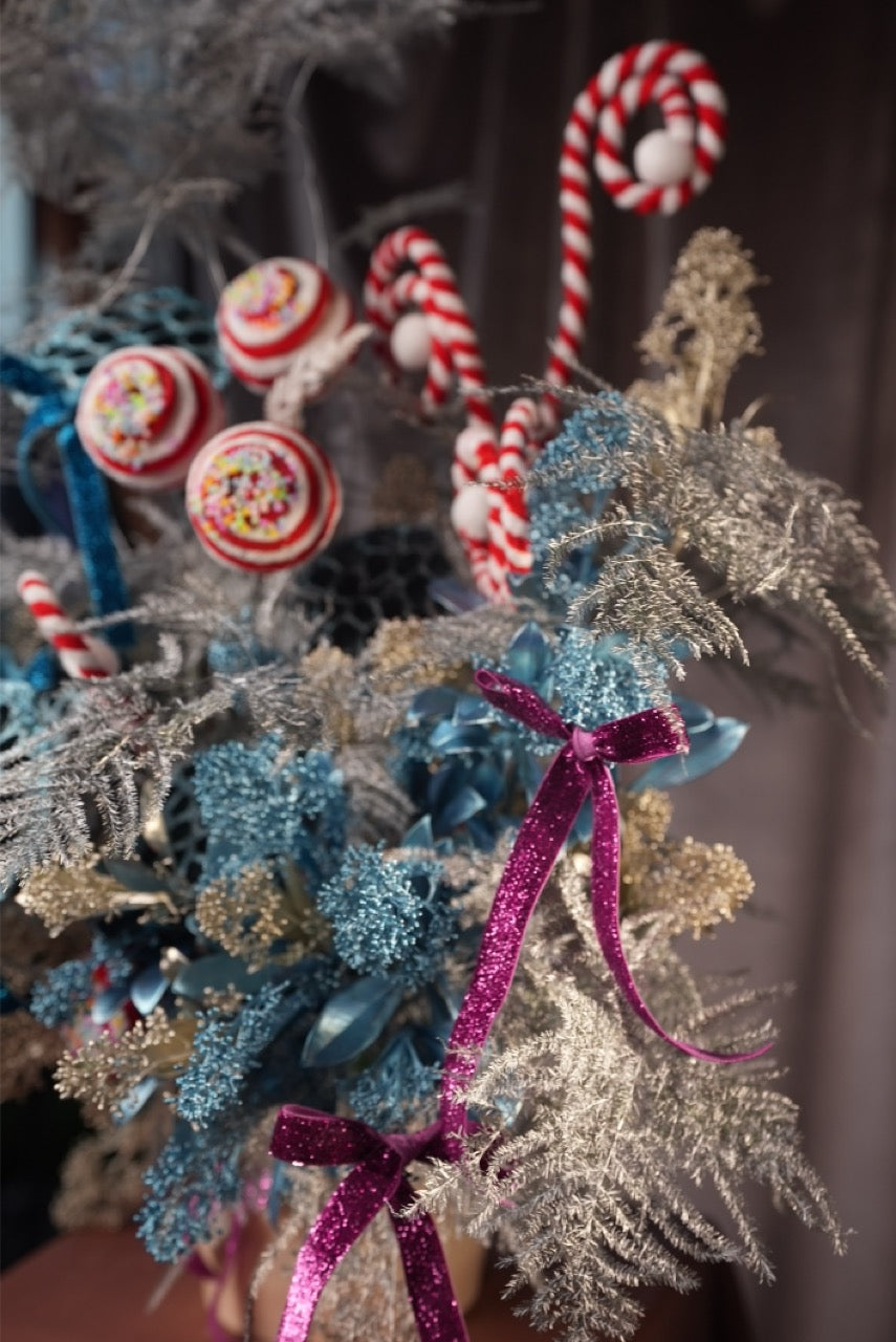 Arrangement “ Frosted Candyland “