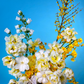 Arrangement "Ray of sunshine" with candle