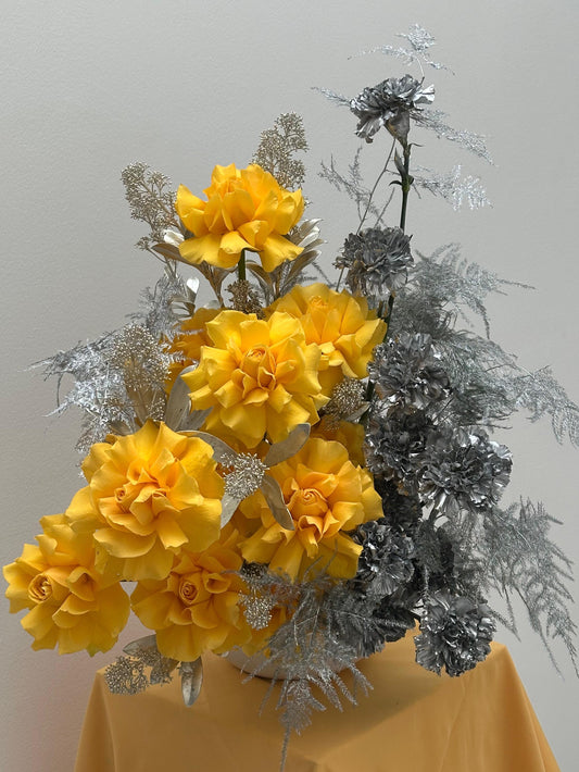 Arrangement "Golden Frost"