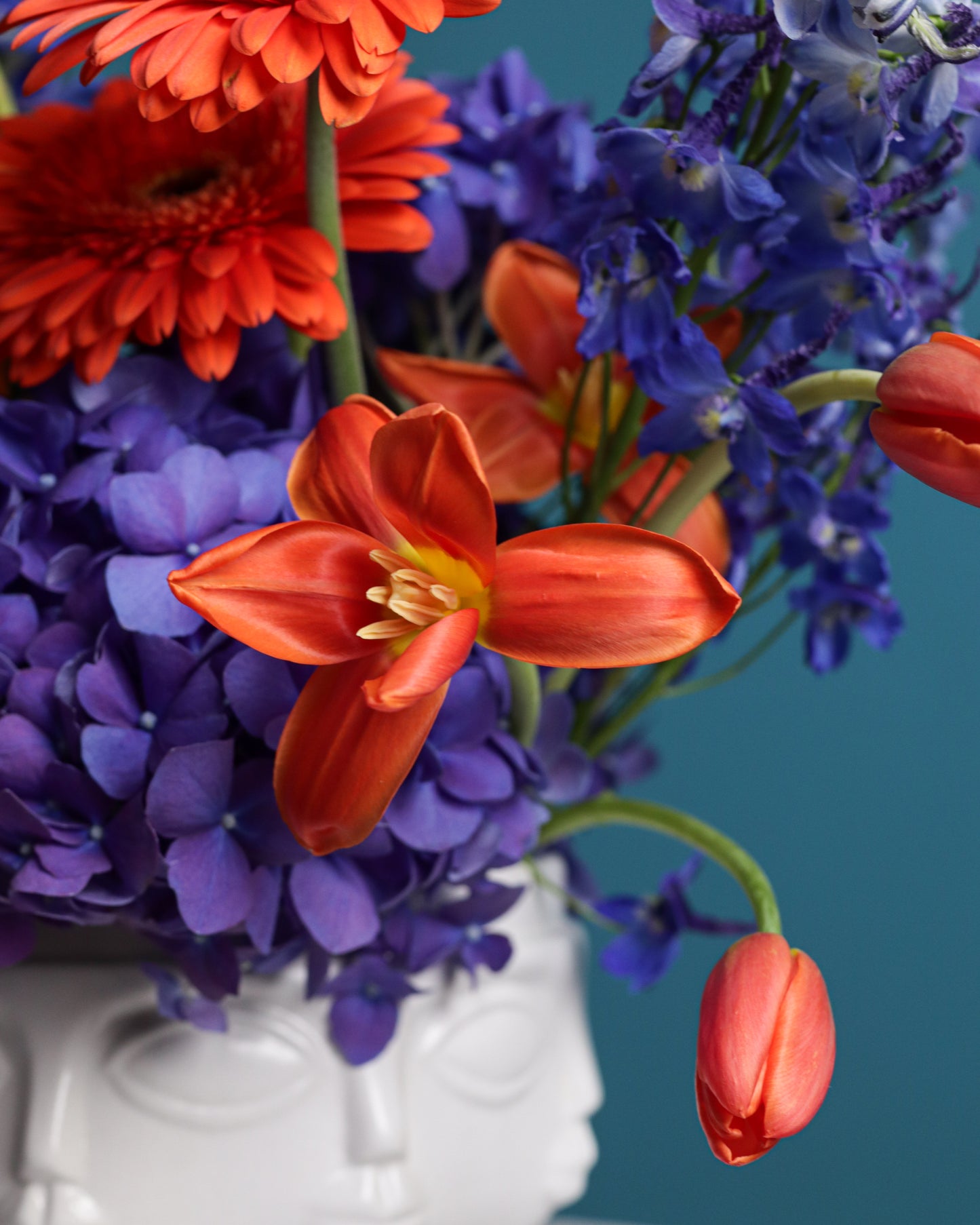 Flower arrangement "Orange Star"