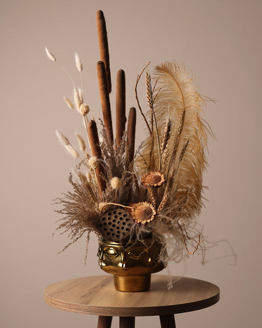 Flower arrangment "Golden Sun"